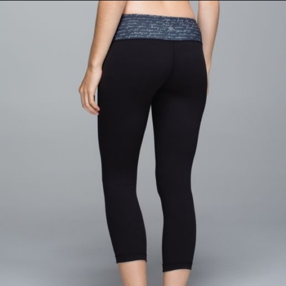 Lululemon Wunder Under Crop II Script Size 6 - Picture 2 of 11